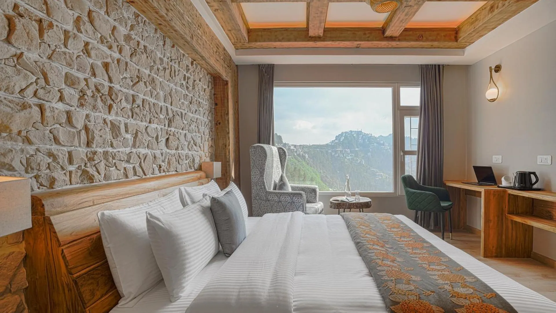 Bed and Breakfast Saanjh - The Musical Sunset Shimla Bed & Breakfast